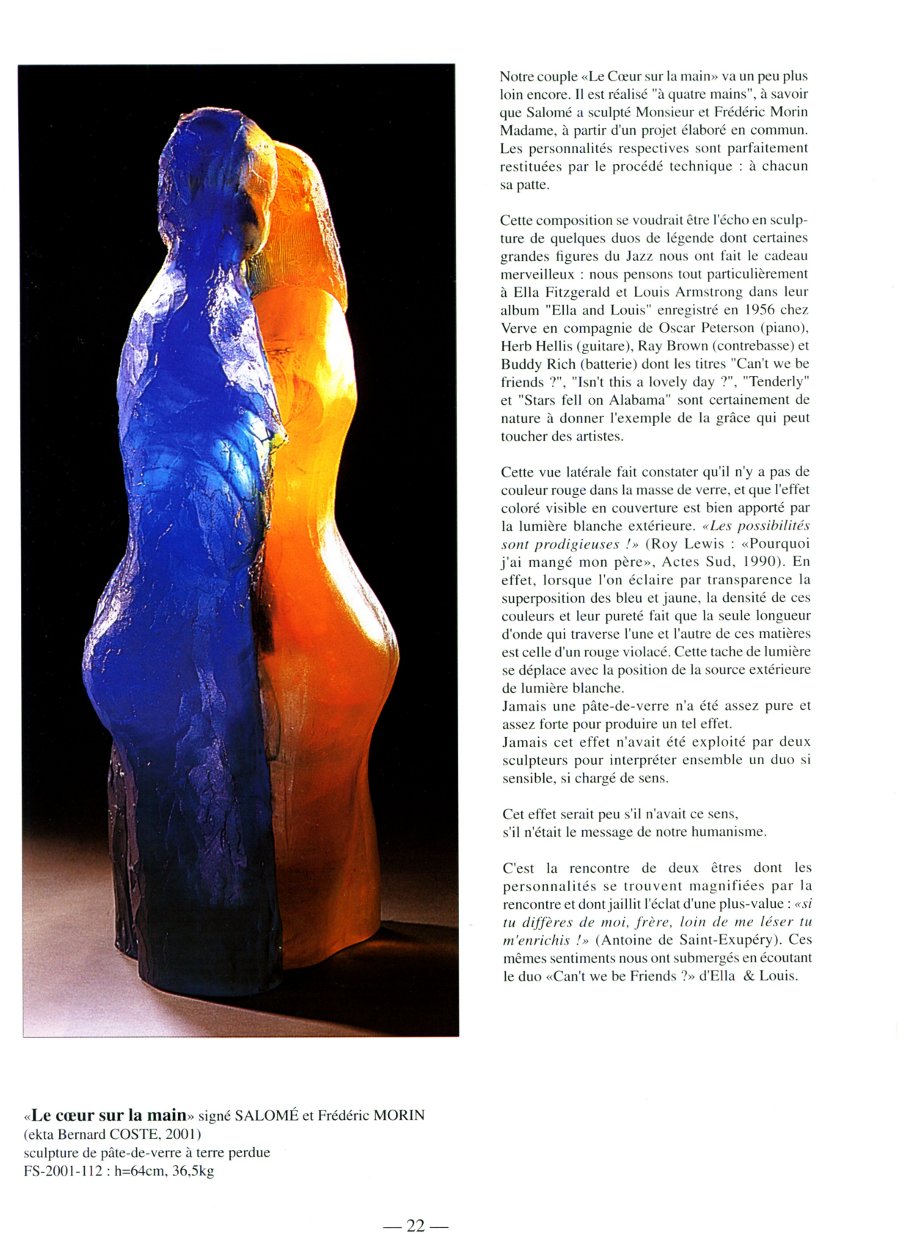 sculptures pate de verre salome frederic morin COUPLE LE COEUR SUR LA MAIN