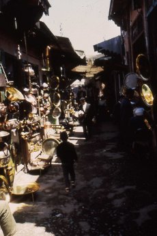 Fes Maroc souk des dinandiers